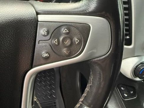 Used 2017 GMC Yukon XL SLT AWD/4WD image 21
