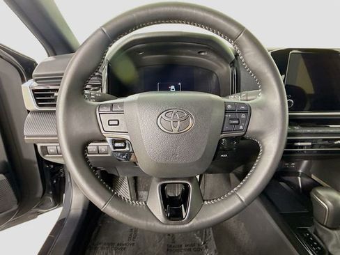 Certified 2025 Toyota Camry SE image 11