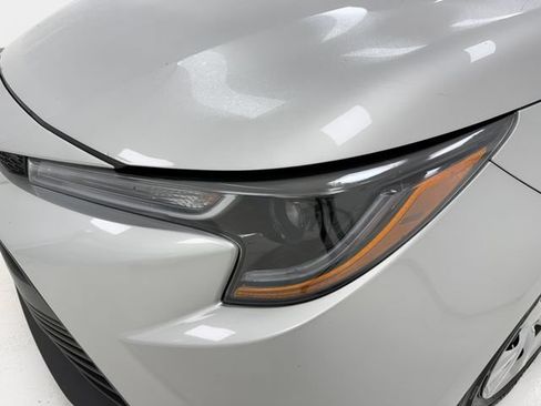 Used 2025 Toyota Corolla LE FWD image 6