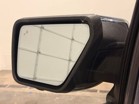 Used 2021 Ford F150 Lariat image 13