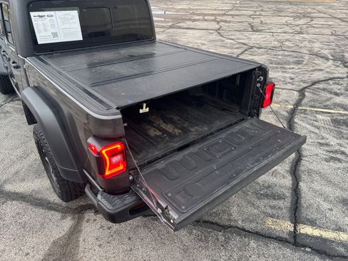 Used 2021 Jeep Gladiator Rubicon w/ Dual Top Group image 17