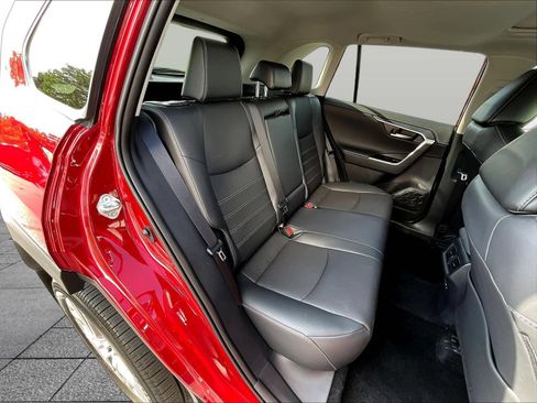 Used 2025 Toyota RAV4 Limited w/ Weather Package AWD/4WD image 27