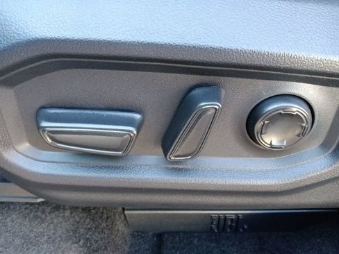 New 2026 Toyota Tundra Platinum AWD/4WD image 17