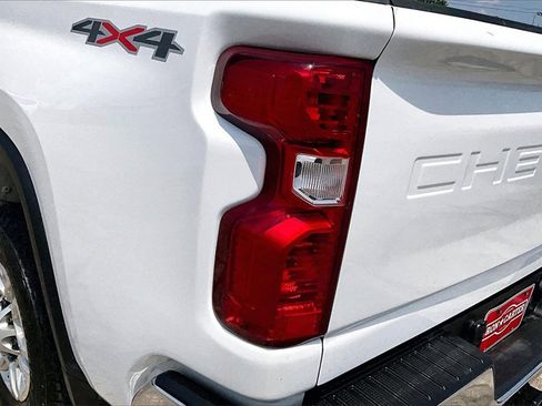 Certified 2024 Chevrolet Silverado 2500 LT image 20