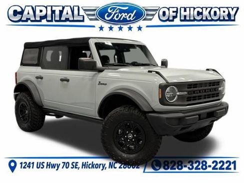 Used 2022 Ford Bronco 4-Door AWD/4WD image 1