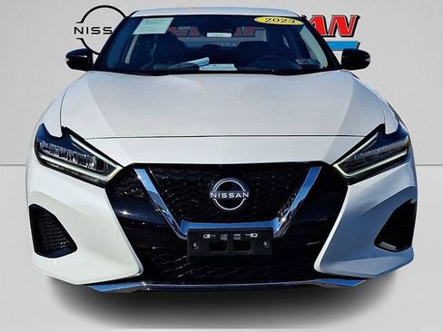 Used 2023 Nissan Maxima SV w/ Floor Mat Group image 2