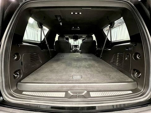 Used 2015 Cadillac Escalade ESV Platinum image 38