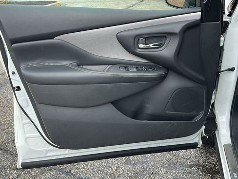 Certified 2024 Nissan Murano SV w/ SV Midnight Edition Package image 14