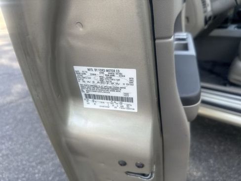 Used 2010 Mercury Mariner 2WD image 33
