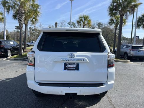 Used 2024 Toyota 4Runner SR5 image 9