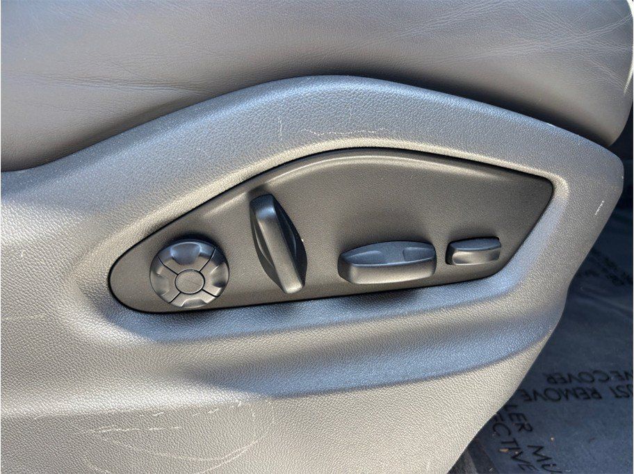 Used 2022 Porsche Cayenne Platinum Edition AWD/4WD image 43