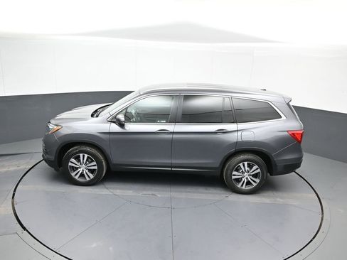 Used 2018 Honda Pilot EX image 41