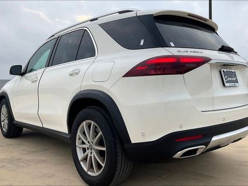 Used 2024 Mercedes-Benz GLE 450e 4MATIC image 6