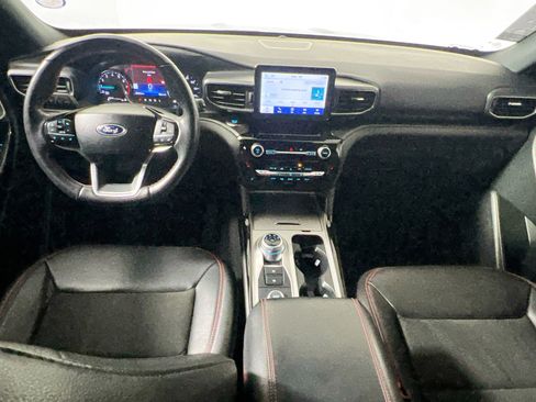 Used 2023 Ford Explorer ST-Line image 30