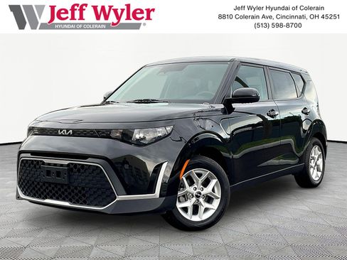 Used 2024 Kia Soul LX w/ Option Group 015 FWD image 1