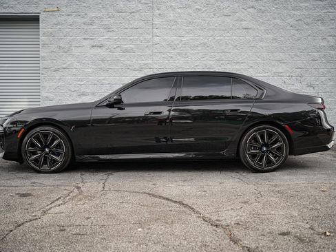 Used 2023 BMW 760i xDrive 760i xDrive w/ Executive Package image 10