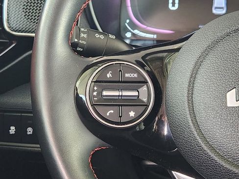 Used 2025 Kia Soul GT-Line FWD image 31