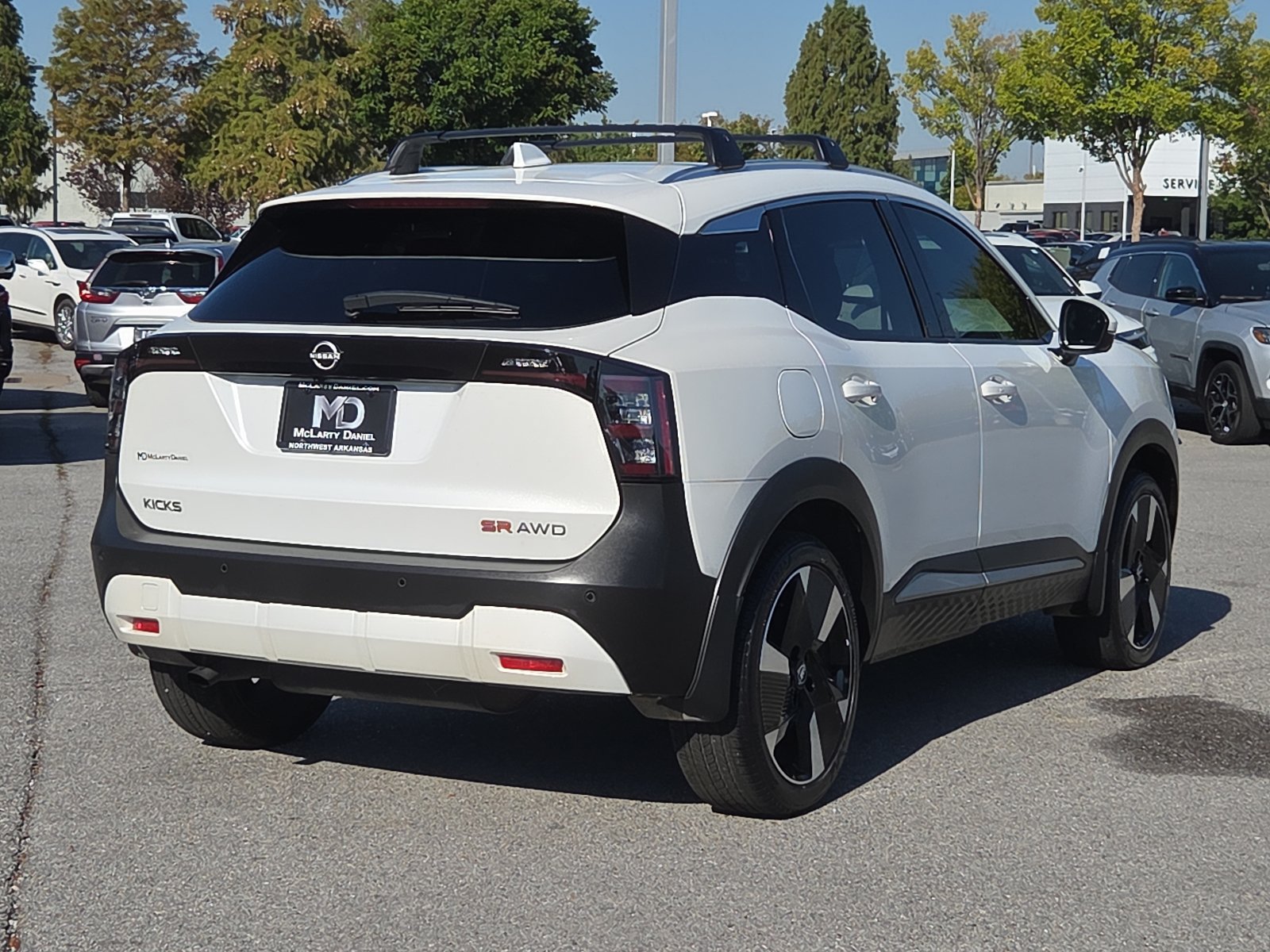 Used 2025 Nissan Kicks SR w/ Illumination Package AWD/4WD image 5