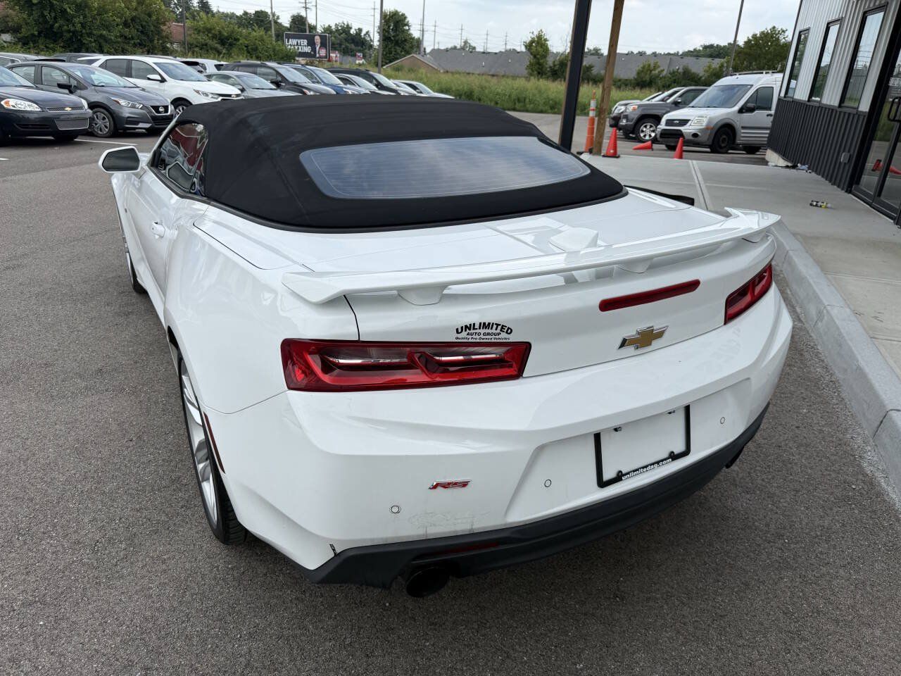 Used 2016 Chevrolet Camaro LT RWD image 11