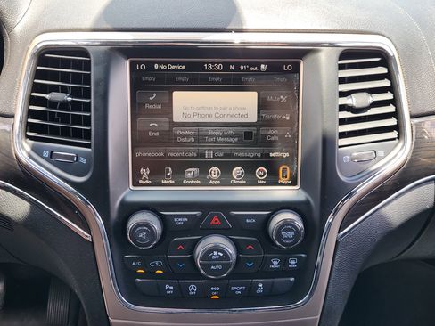 Used 2016 Jeep Grand Cherokee Overland RWD image 16
