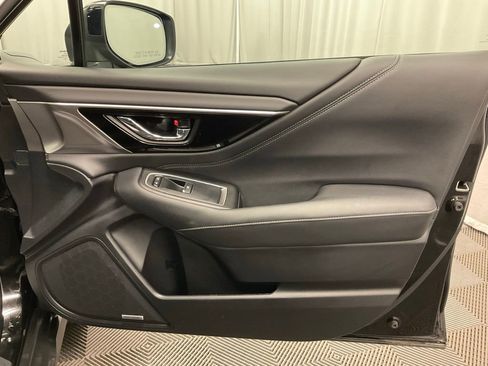 Certified 2025 Subaru Outback Limited image 29