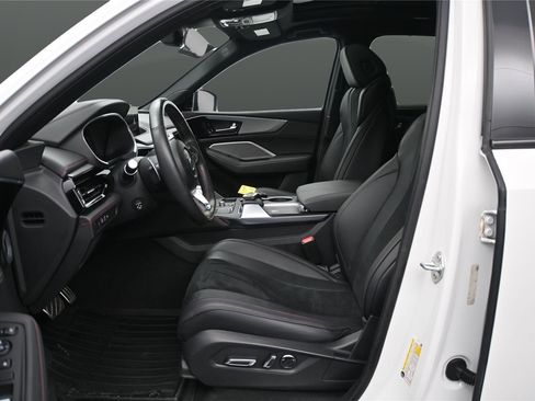 Used 2023 Acura MDX A-Spec AWD/4WD image 6