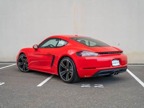New 2025 Porsche 718 Cayman image 3
