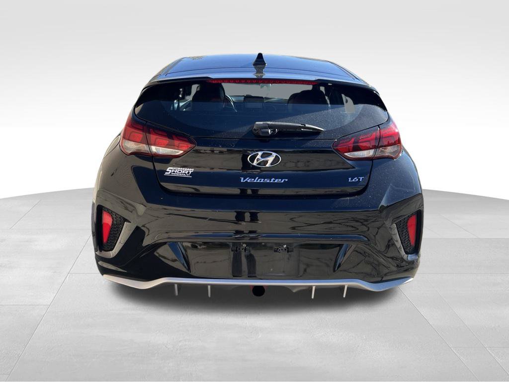 Used 2020 Hyundai Veloster Turbo FWD image 4