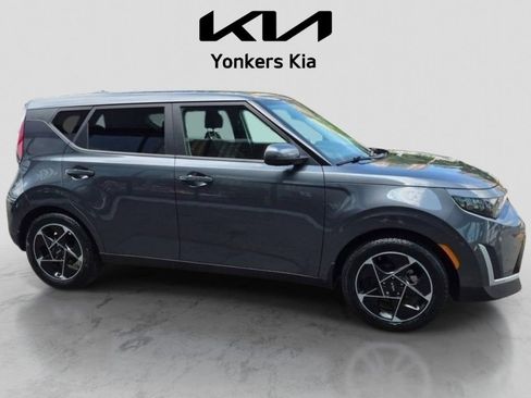 Certified 2023 Kia Soul EX FWD image 5