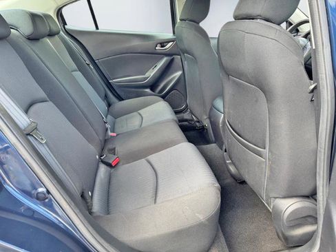 Used 2016 MAZDA MAZDA3 i Sport image 18