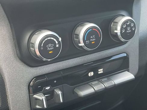Used 2020 RAM 3500 Tradesman AWD/4WD image 31