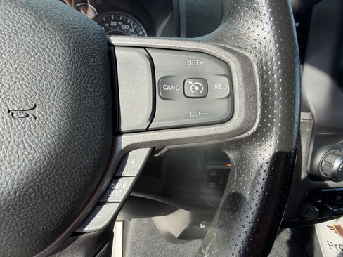Used 2024 RAM 3500 Tradesman w/ Chrome Appearance Group AWD/4WD image 27
