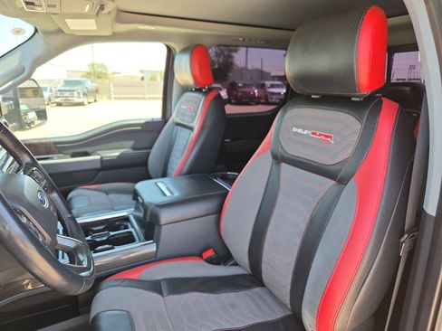 Used 2023 Ford F250 Lariat w/ Lariat Ultimate Package AWD/4WD image 16