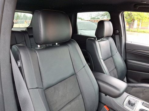 Used 2022 Jeep Grand Cherokee Laredo X image 13