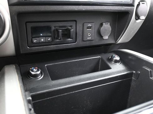 Used 2018 Nissan Titan PRO-4X w/ Pro-4x Convenience Package image 30