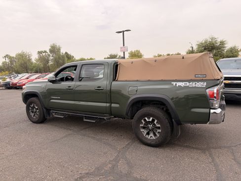 Used 2021 Toyota Tacoma TRD Off-Road AWD/4WD image 9