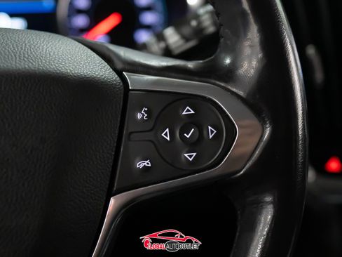 Used 2020 Chevrolet Traverse LT w/ Driver Confidence II Package image 26