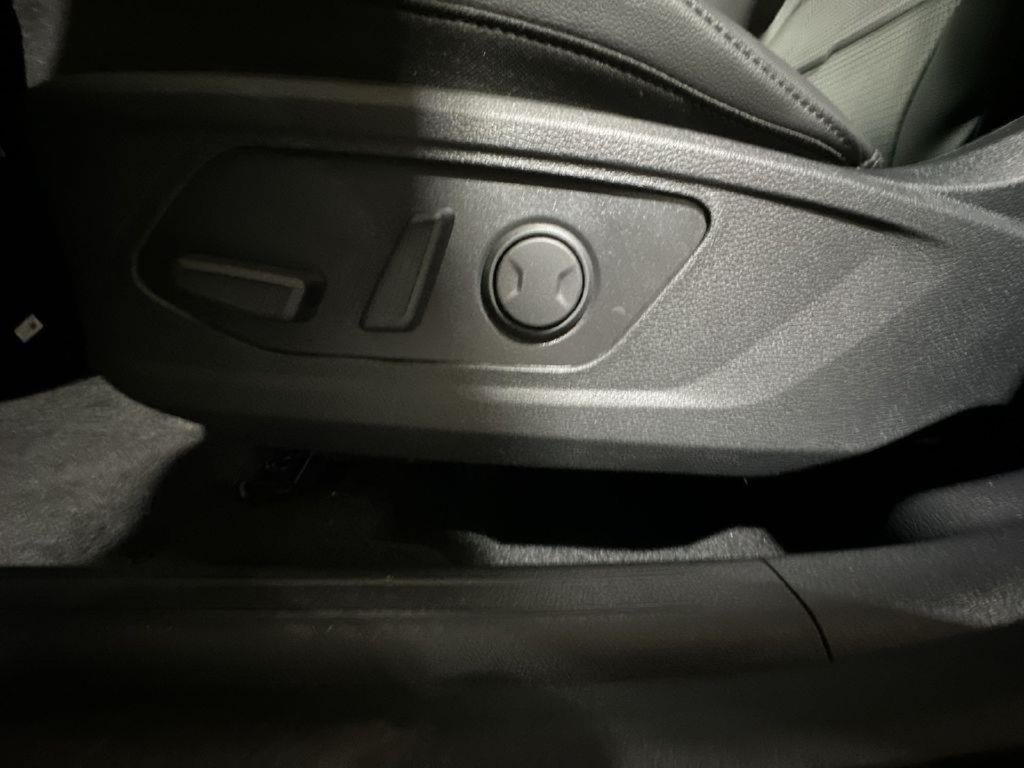 New 2026 Kia Sportage SX FWD image 13