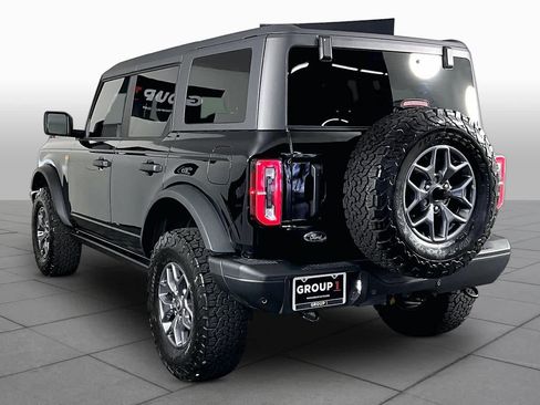 Used 2025 Ford Bronco Badlands AWD/4WD image 11