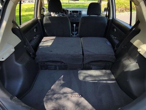 Used 2011 Nissan Versa 1.8 S w/ Plus Pkg image 13