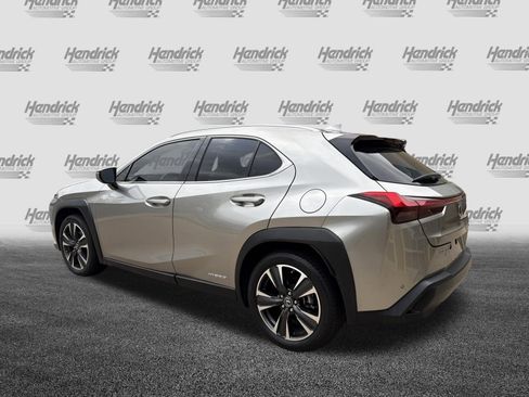 Used 2020 Lexus UX 250h w/ Premium Package image 8