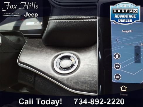 Used 2024 Jeep Grand Cherokee Limited image 24