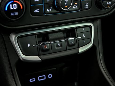 Used 2024 GMC Terrain SLE w/ Driver Convenience Package AWD/4WD image 22
