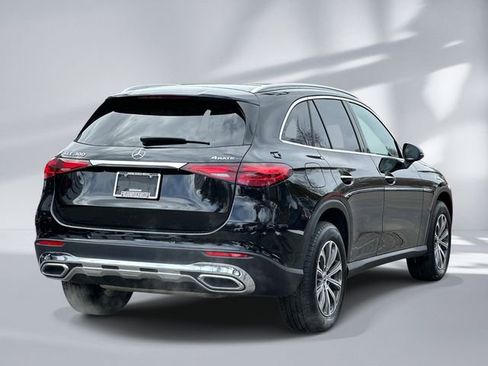 Certified 2025 Mercedes-Benz GLC 300 4MATIC image 4