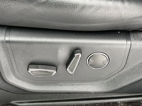 Certified 2020 Ford Expedition Limited w/ Equipment Group 303A image 9