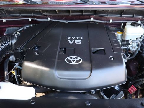 Used 2007 Toyota FJ Cruiser 4WD image 37