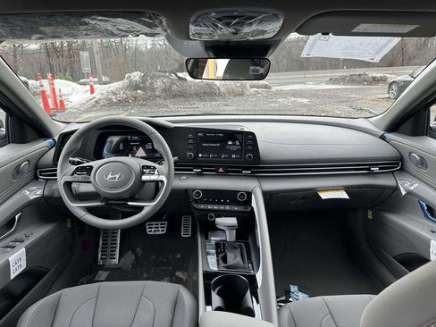 New 2026 Hyundai Elantra SEL Sport Premium FWD image 10