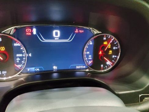 Used 2022 GMC Acadia Denali w/ Denali Ultimate Package image 24