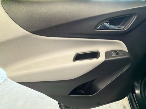 Used 2022 Chevrolet Equinox LT FWD image 22