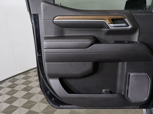 Used 2022 Chevrolet Silverado 1500 High Country w/ High Country Premium Package AWD/4WD image 27